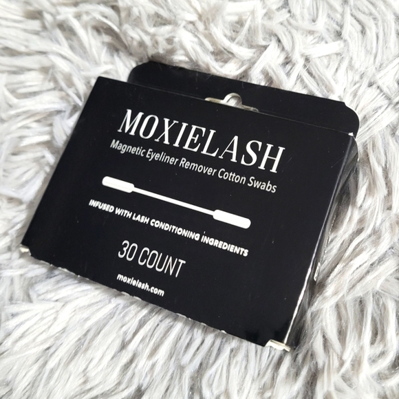 MoxieLash Magnetic Liner Remover Swabbies, 30 Count - Picture 1 of 3